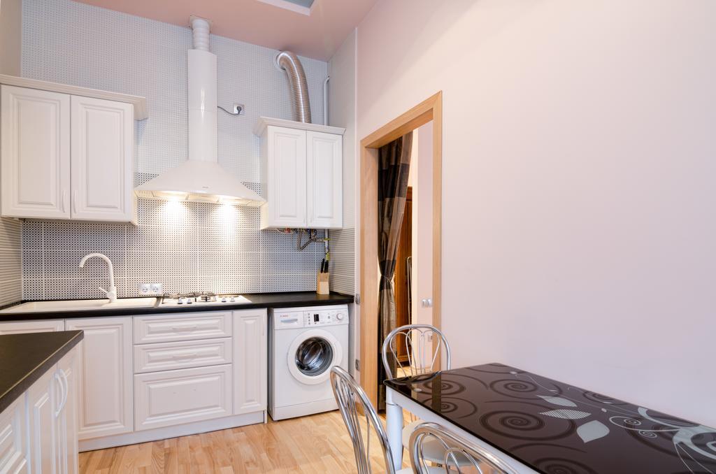 LEOGRAND Apartment on Doroshenka Street 34 Lemberg Exterior foto